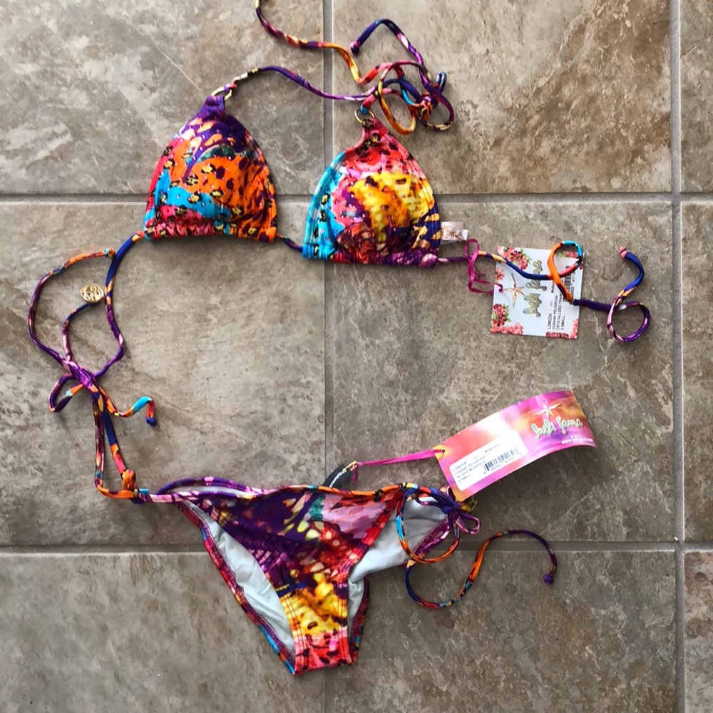 Luli Fama Cubana Peligrosa Bikini